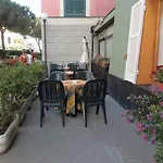 Italia Монелья