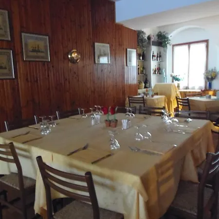 Hotel Italia 3*