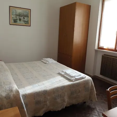 Italia Hotel 3*