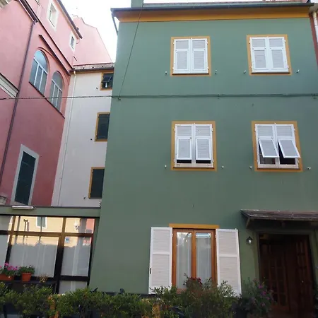 Отель Italia