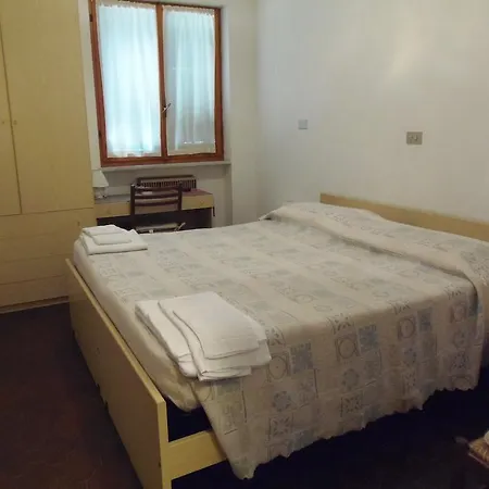 意大利酒店 莫内利亚