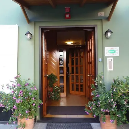 意大利酒店 莫内利亚